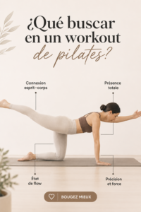 Femme à l'aise pratiquant le pilates sur un tapis en studio lumineux.