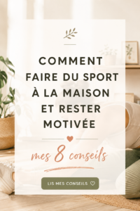 Femme faisant du sport à la maison avec des équipements simples