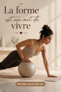 Femme pratiquant le fitness en pleine nature, souriante et dynamique.