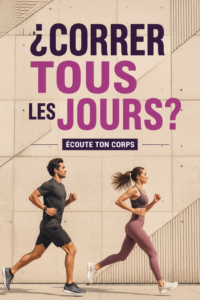 Femme courrant paisiblement dans un parc, souriante et en forme